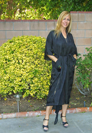 18 year old cutie Christine Paradise pulling denim shorts aside